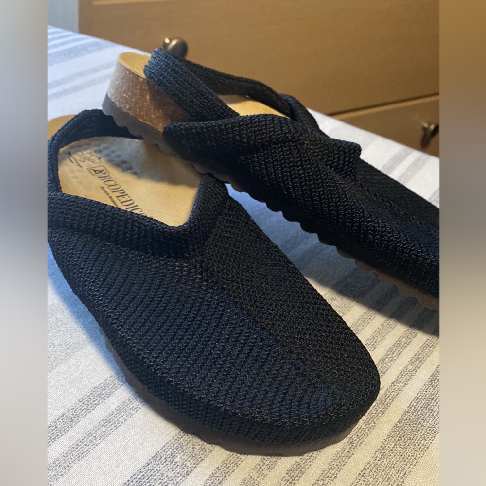 Brand New Arcopedico Black Knit Cork Clogs